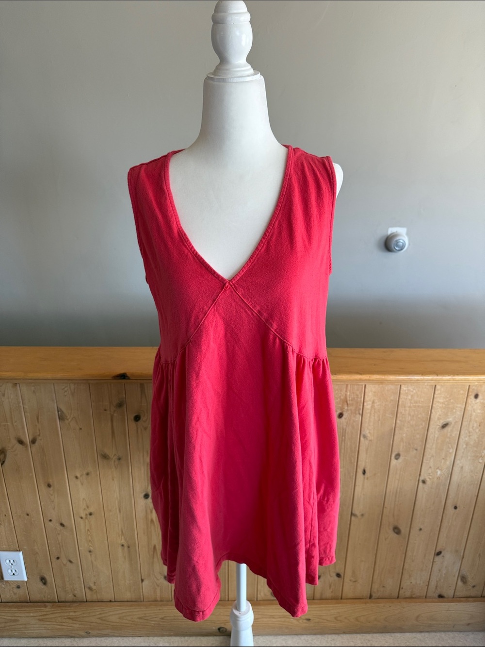 Sleeveless V-Neck Swing Tank Dress - Red